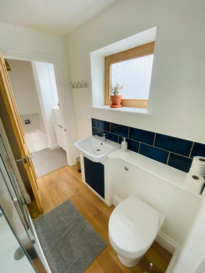 Beautiful 2 Bed End Terrace Victorian Town House Apartment Redruth Exterior photo